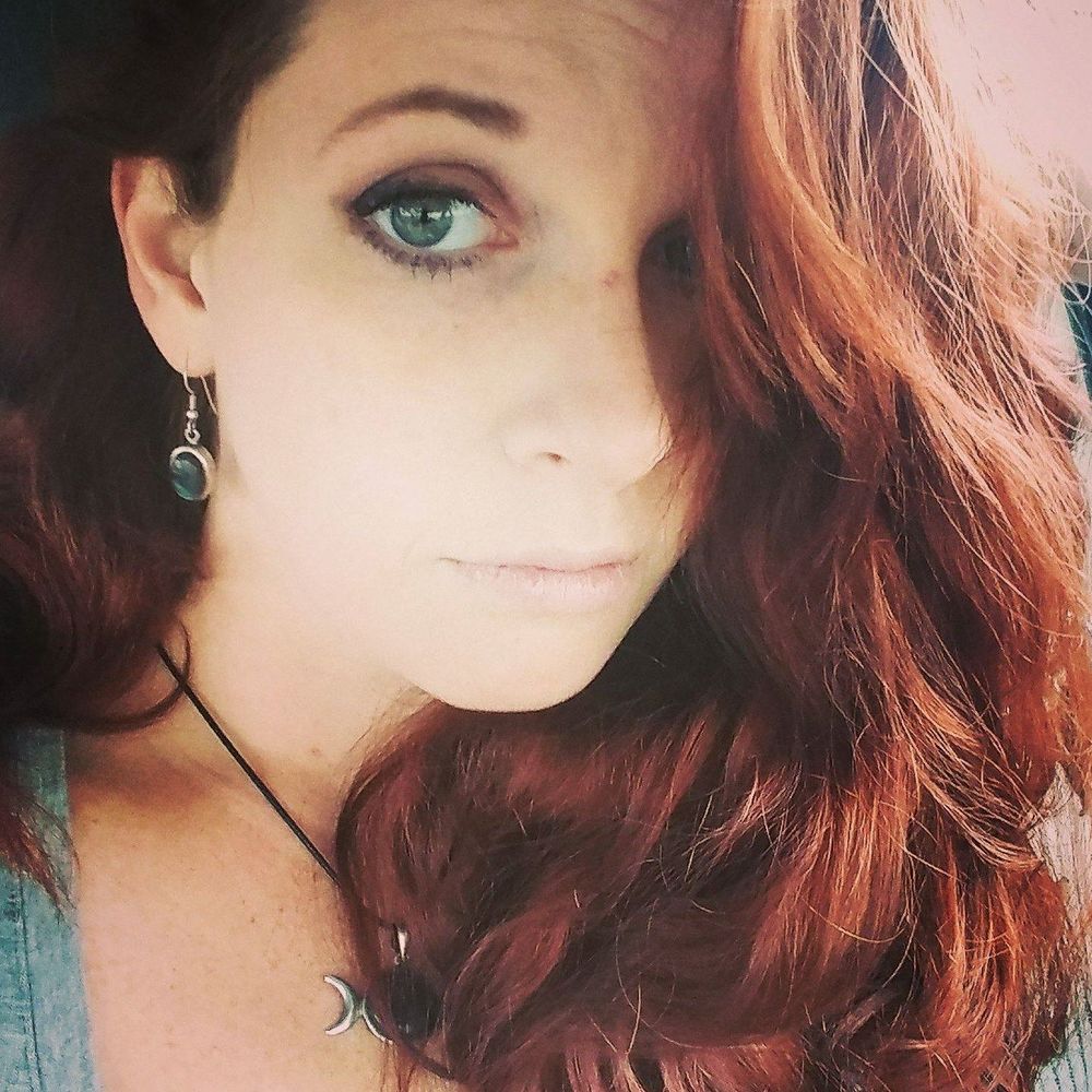 Meet your Posher, Selina